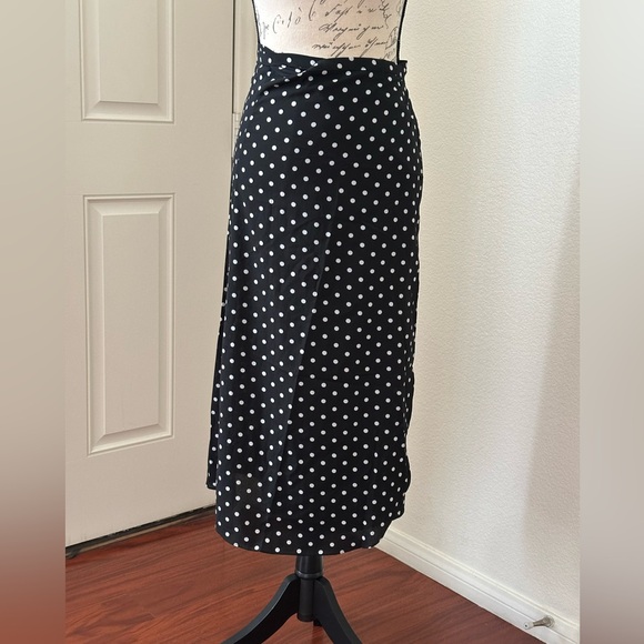 Dresses & Skirts - Polka wrap around skirt